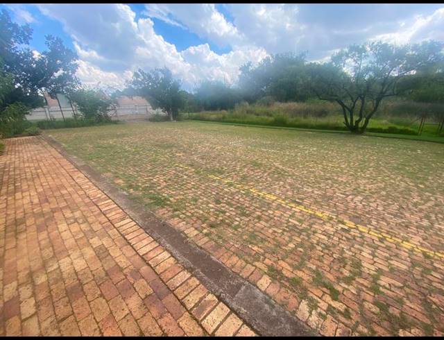 BUSINESS FOR SALE IN CLUBVILLE